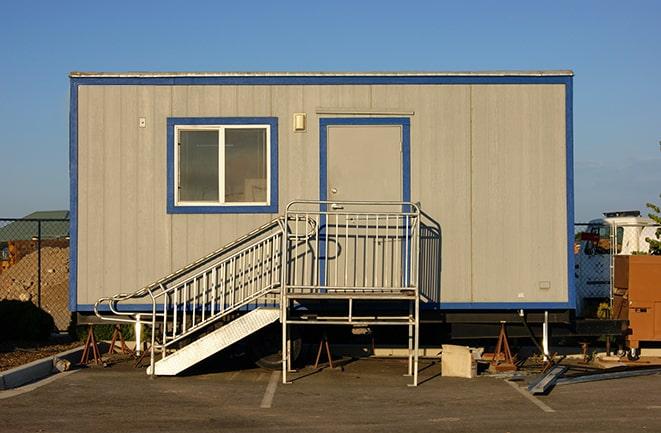 trailers equipped for temporary office use